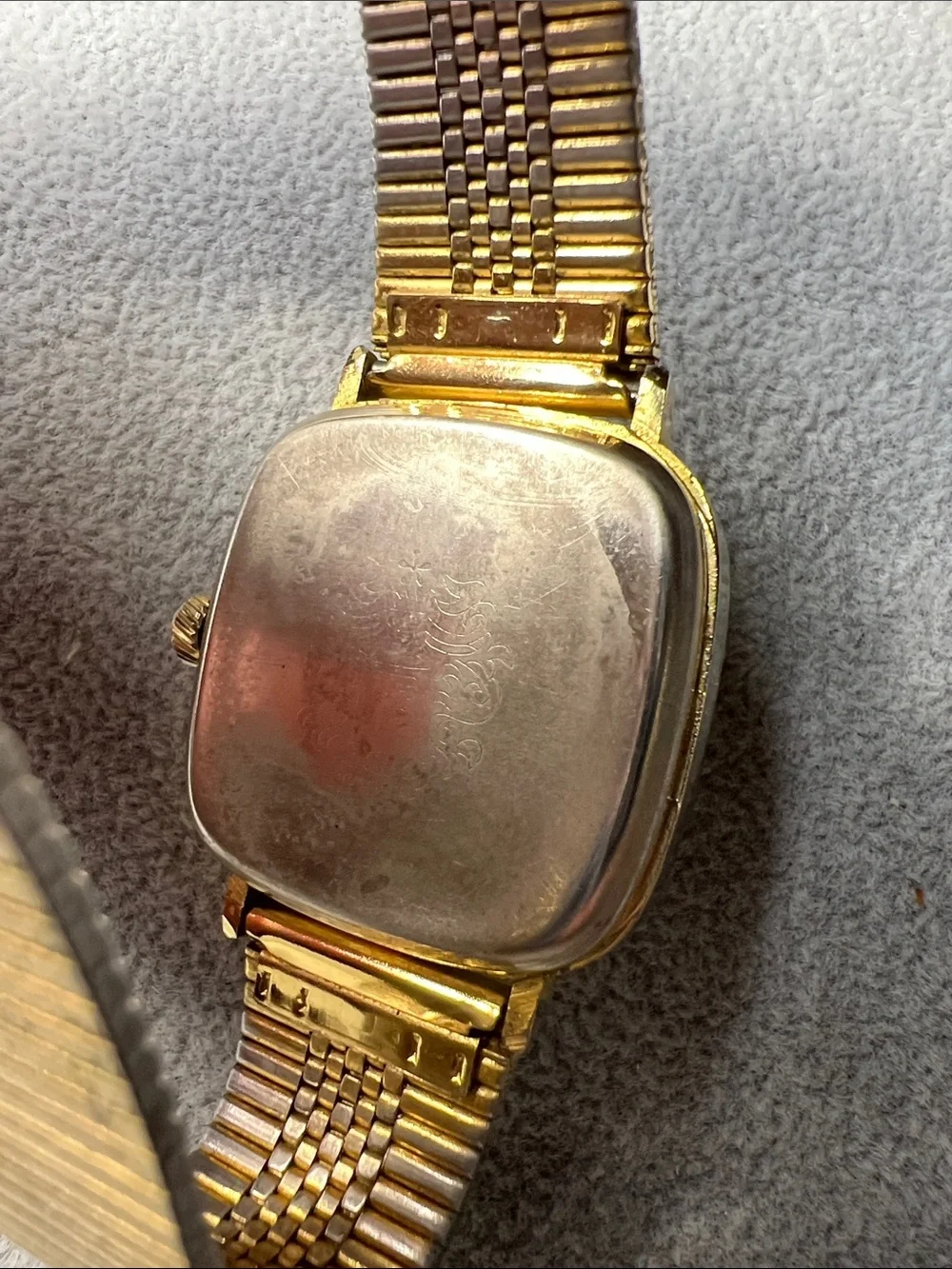 70s Geneva Gold Watch Vintage